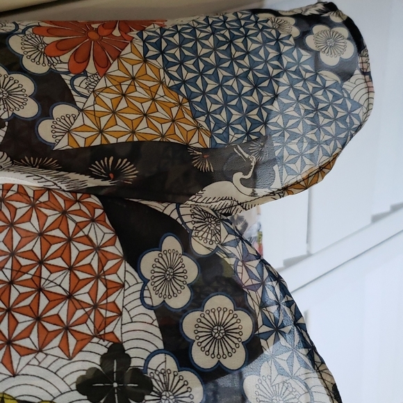 Desigual Dark Floral Abstract Print Sheer Button Front Tunic Blouse, Siz… - Picture 4 of 11